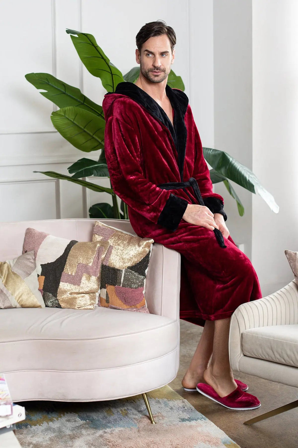 Men’s Robe with Hood – Ultra-Soft Plush Comfort for Everyday Use